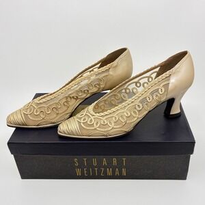 Vintage Stuart Weitzman Pumps 5.5 beige lace Scroll Train kitten heels 80s Saks